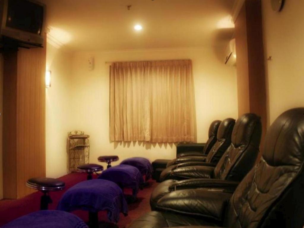 89 Hotel Batam Nagoya Bagian luar foto