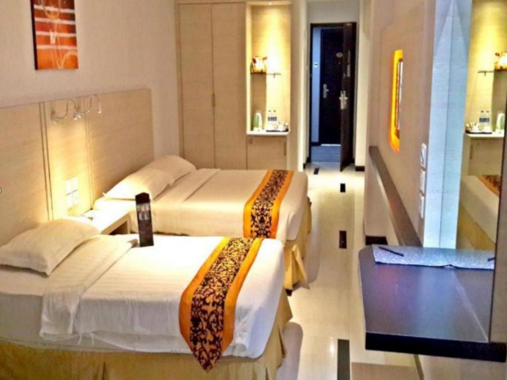 89 Hotel Batam Nagoya Bagian luar foto