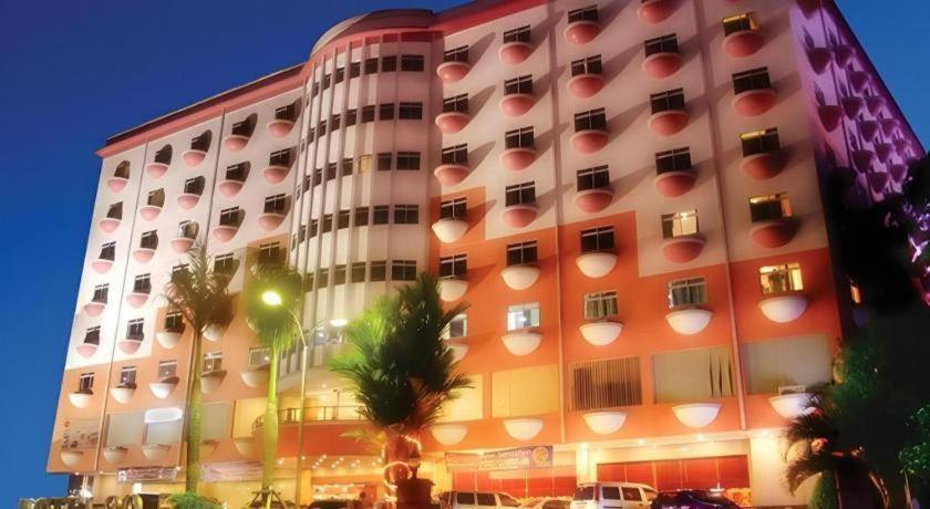 89 Hotel Batam Nagoya Bagian luar foto