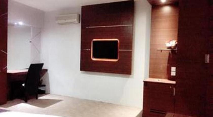 89 Hotel Batam Nagoya Bagian luar foto